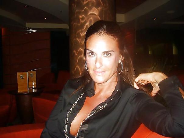 25P Cougar on the prawl