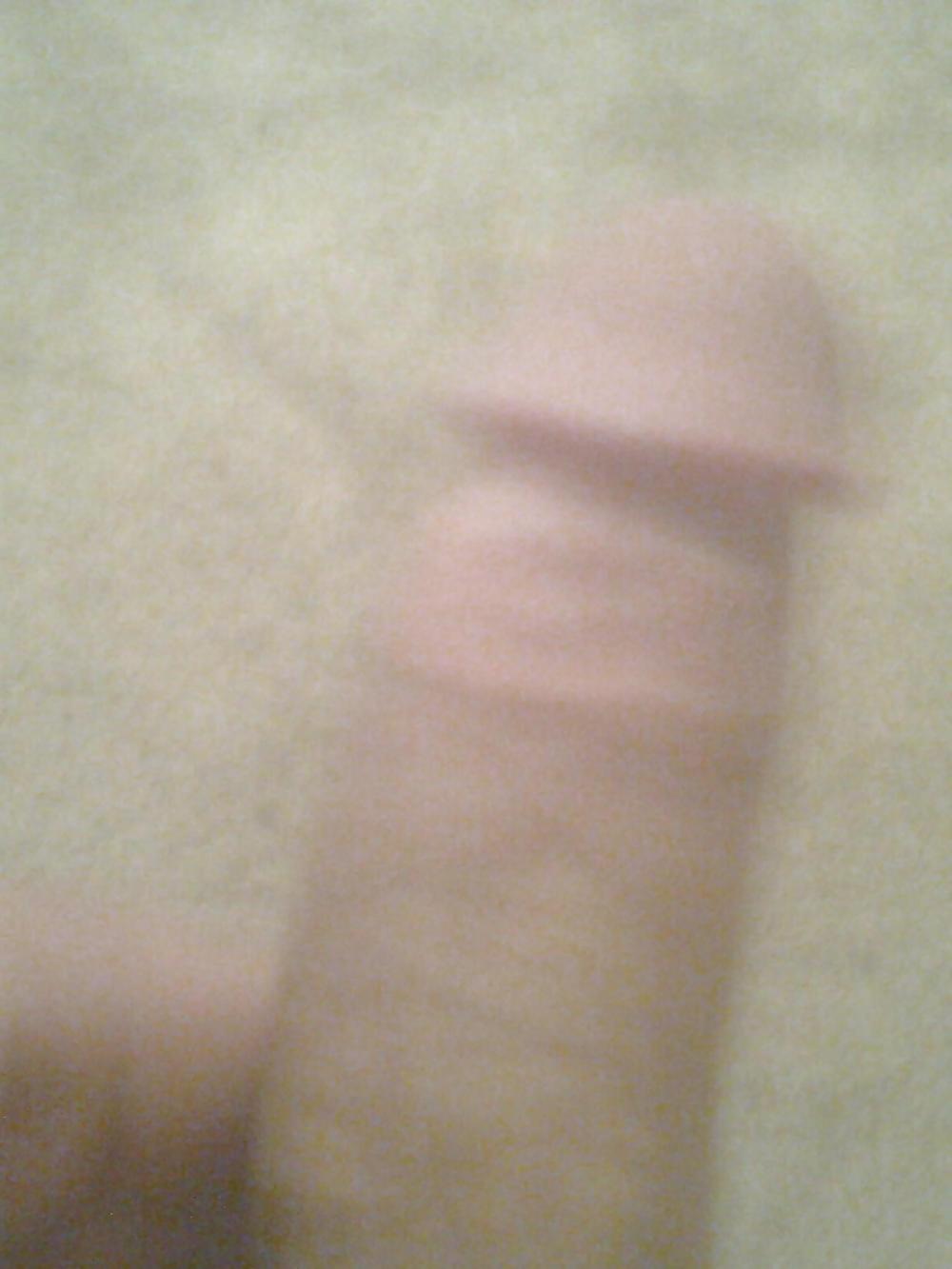 14P Wanking over lesbian porn