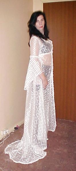 7P Mom in white smokeing hot