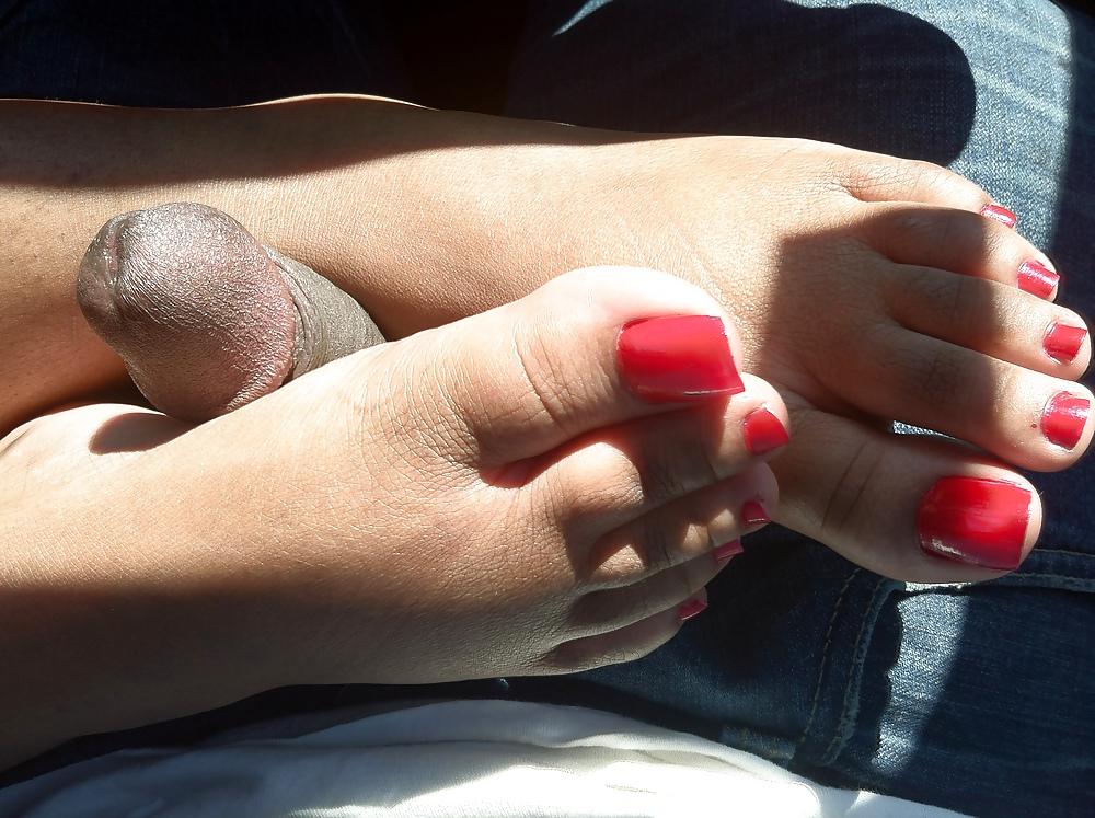 7P Red Toes Car Footjob