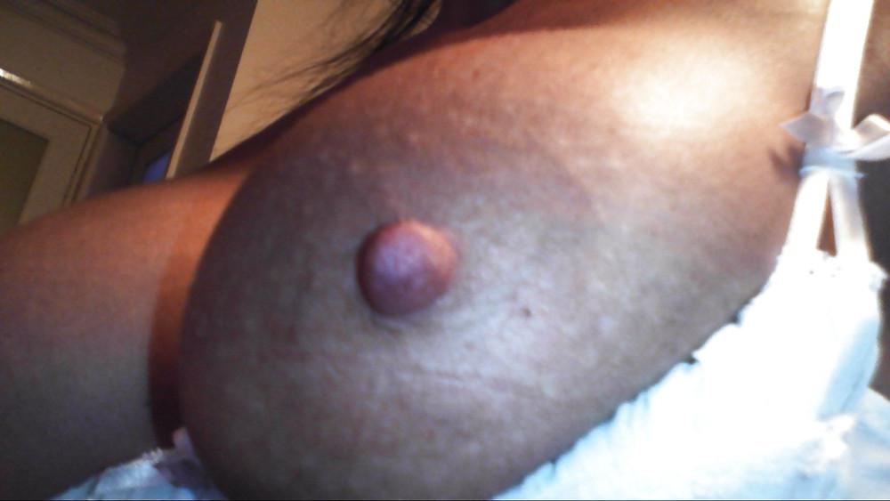 25P Hot Busty Housewife Babe