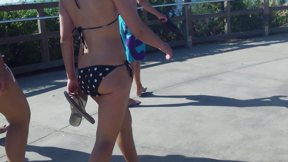 25P Teen butts & ass on bikini beach part 2