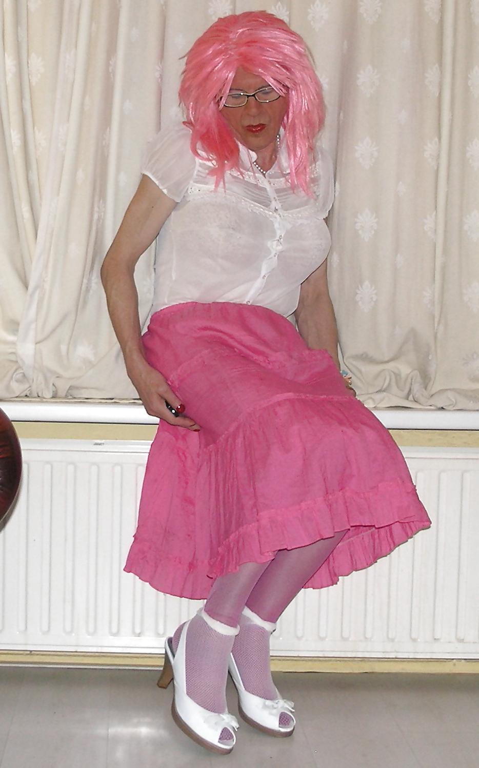 20P Pink stockings over grey phose