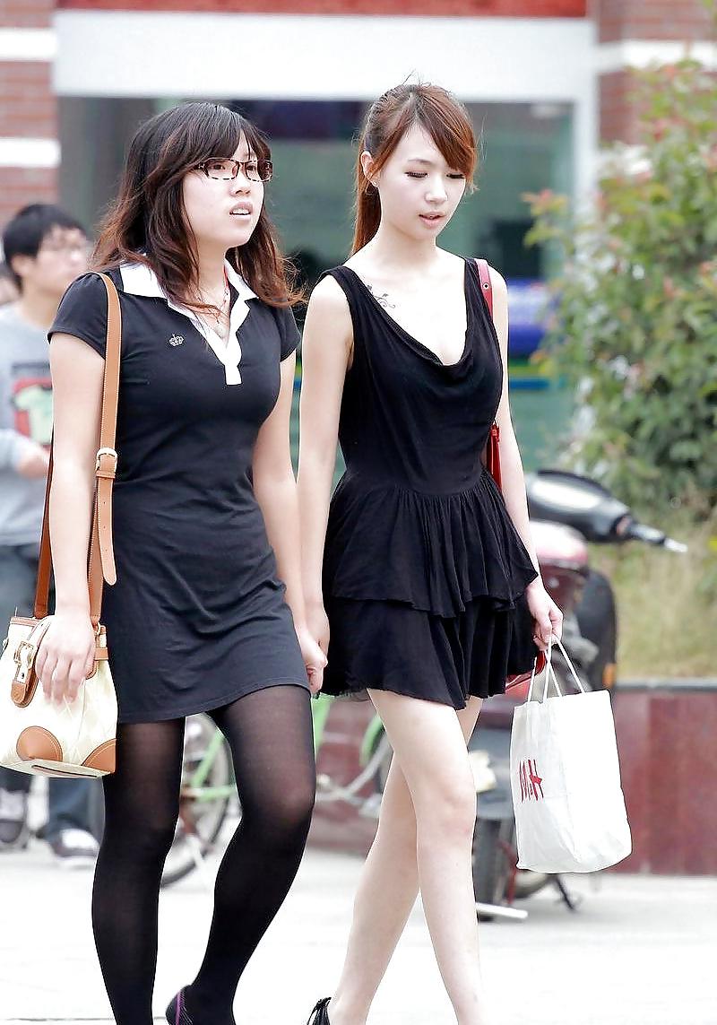 25P CANDID asian girls