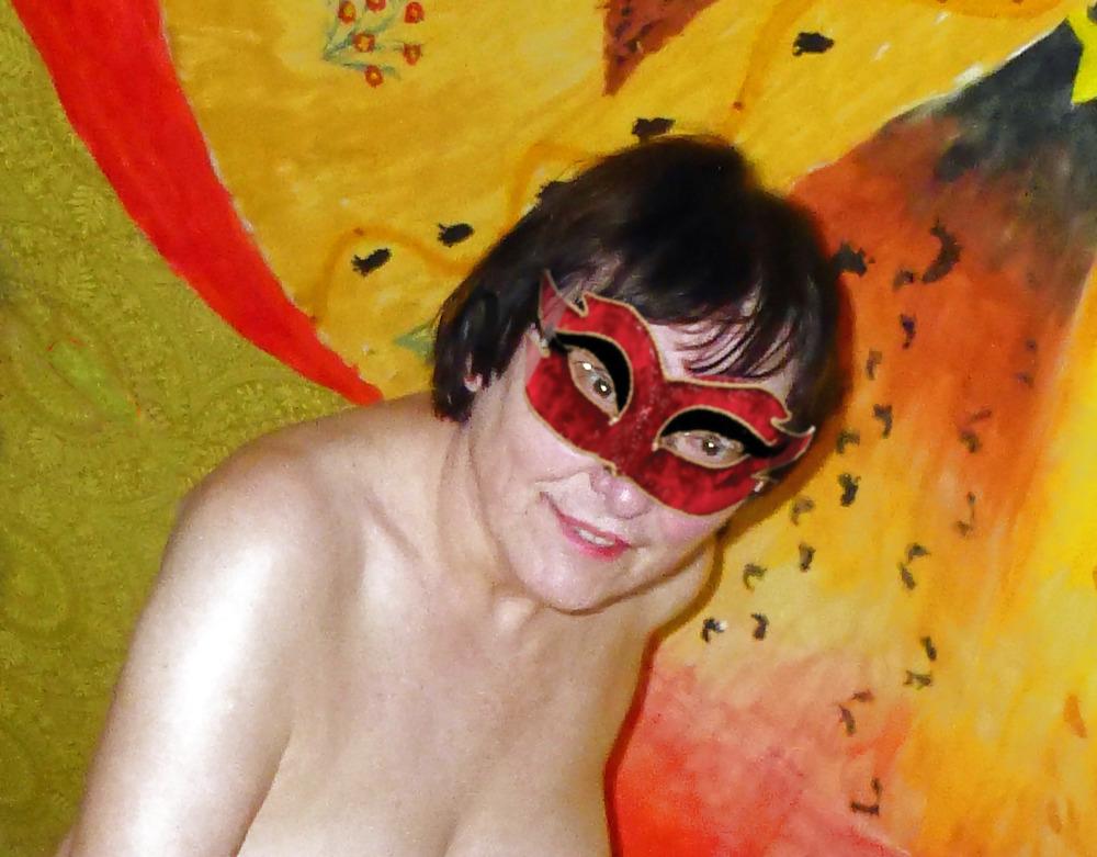14P My Shy Wife- Art Exhibition