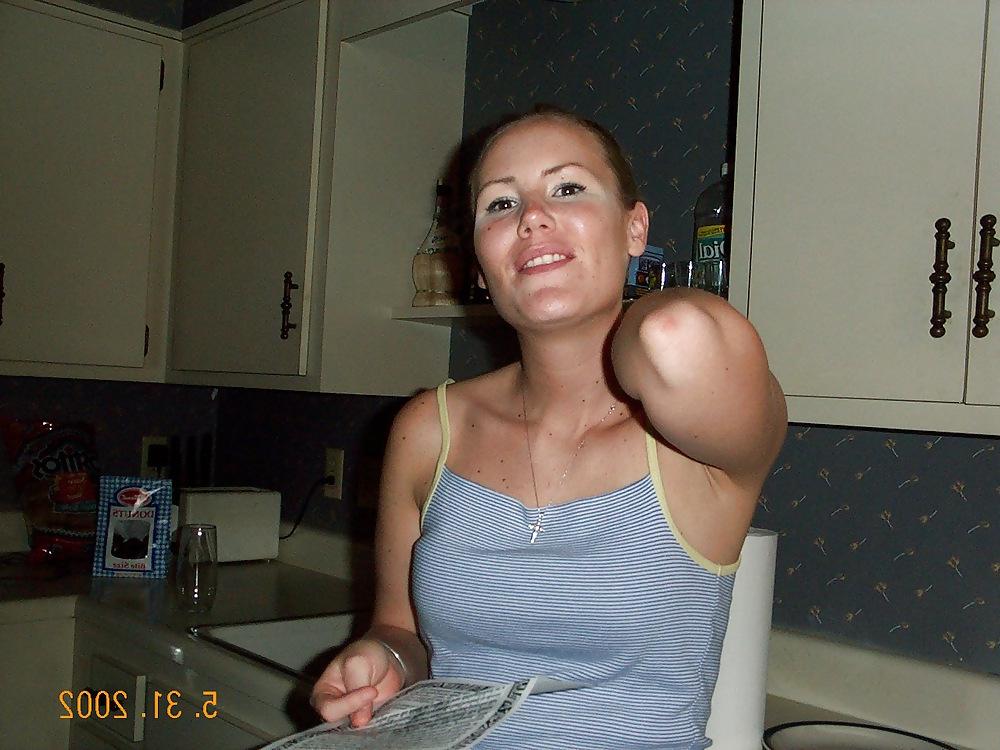 25P Extremely shy girl - N. C. 