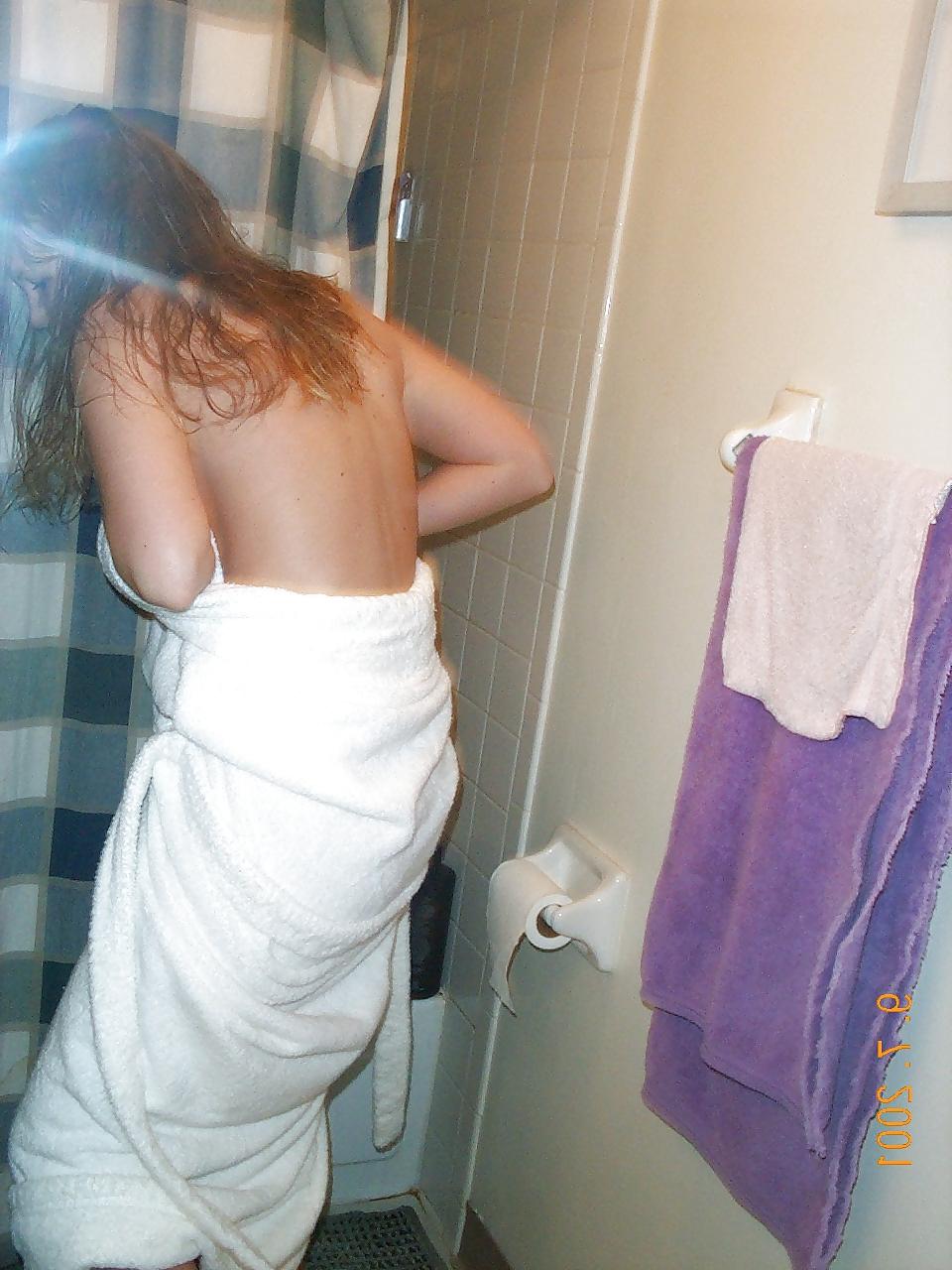 25P Extremely shy girl - N. C. 
