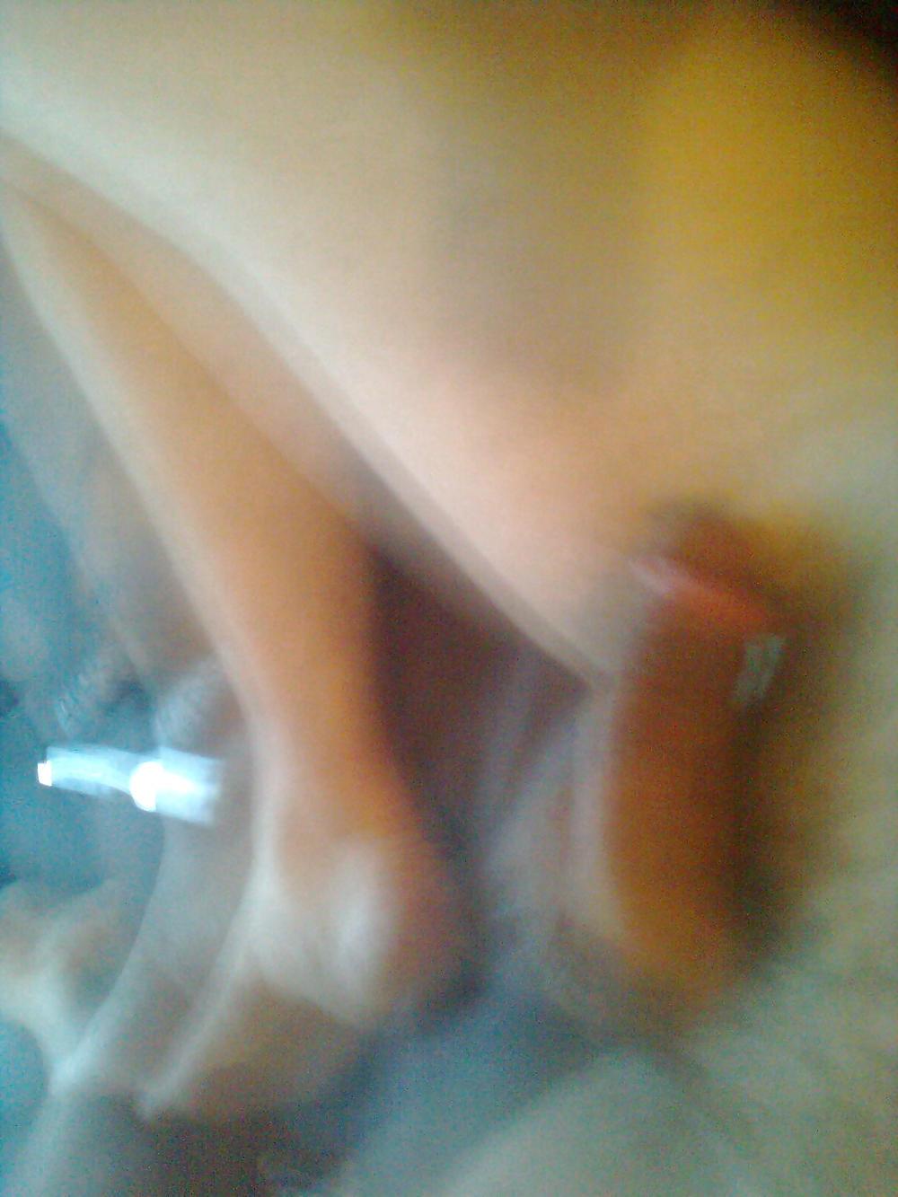 11P Wanking over porno