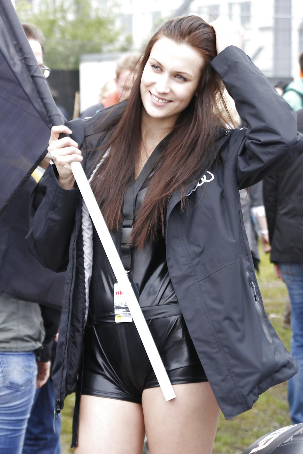 25P Cute girls from show or motorsport