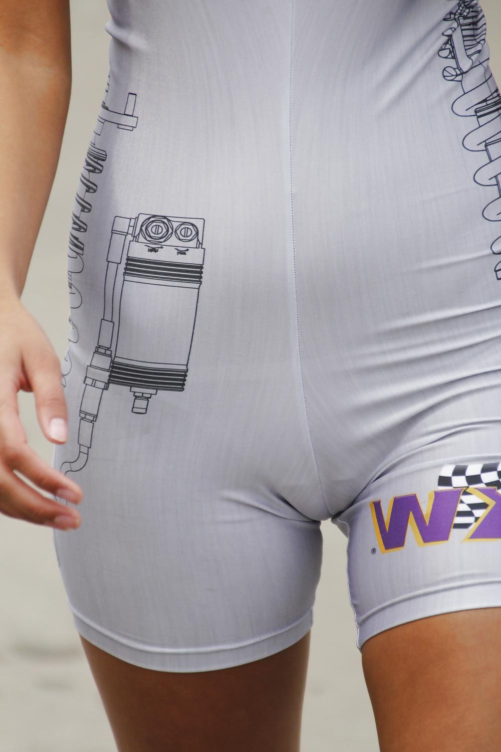 25P Cute girls from show or motorsport