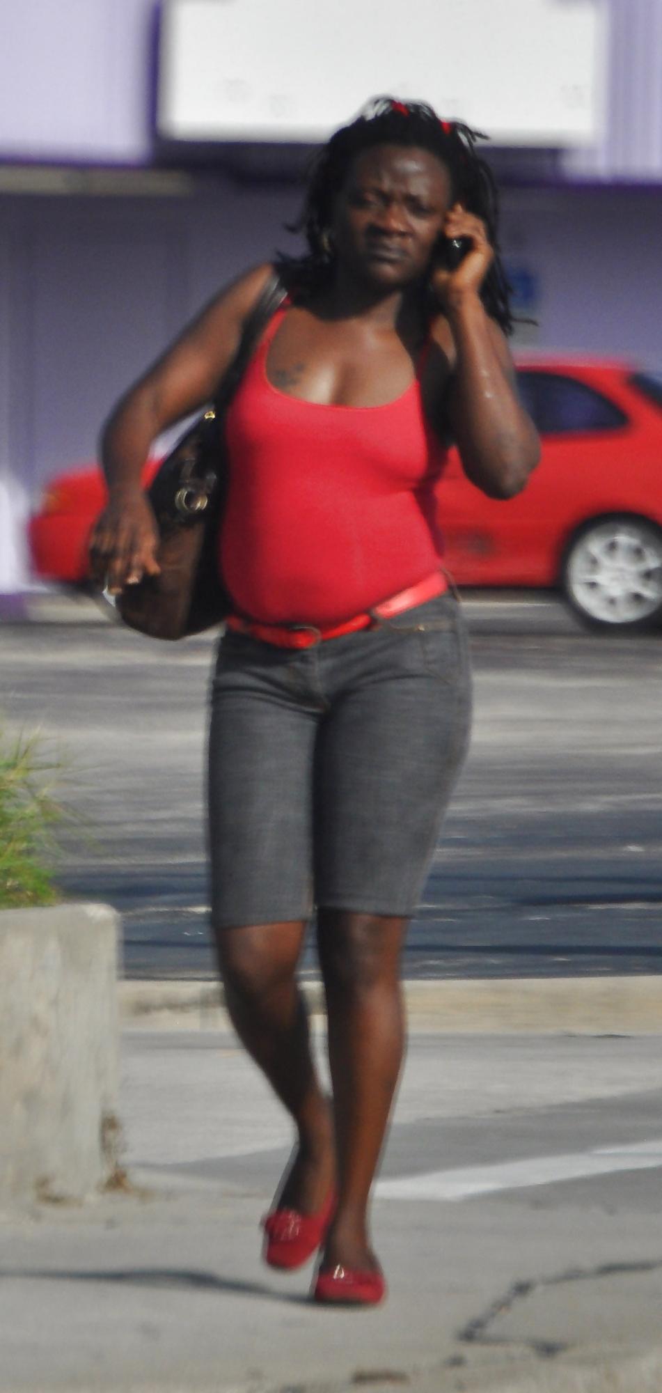 10P Creeping on a Hooker