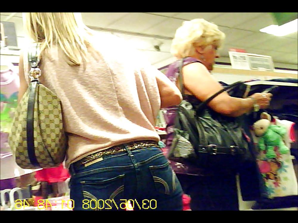 9P Creeping on a Petite Cougar