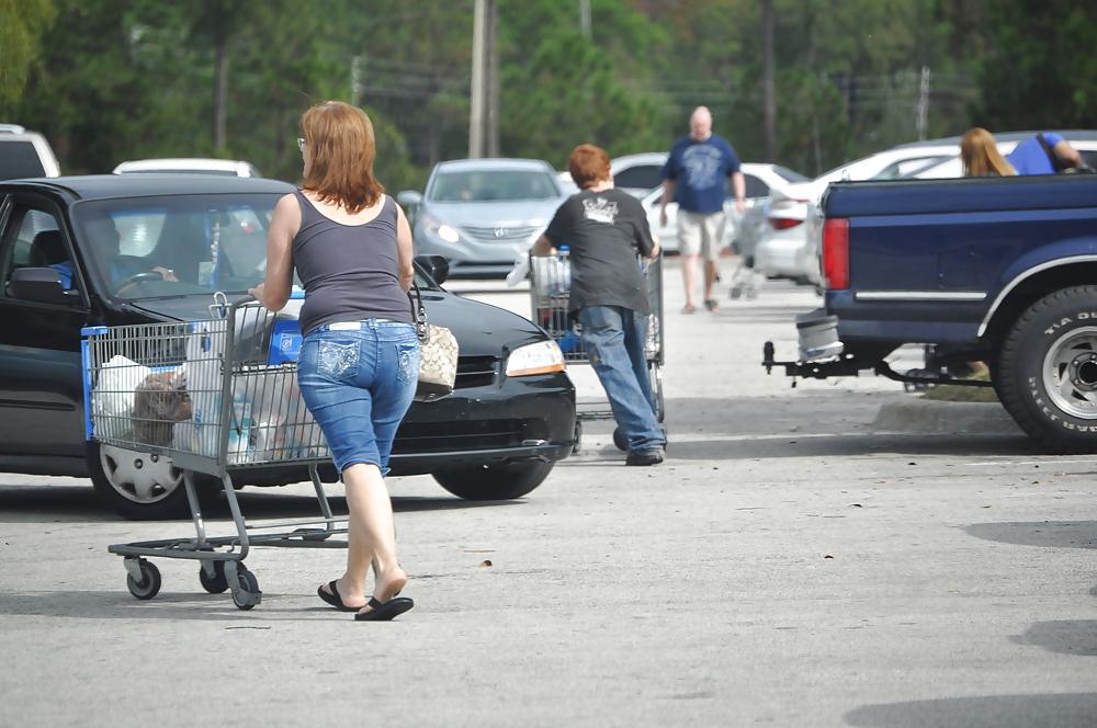 15P Granny Ass in Jeans