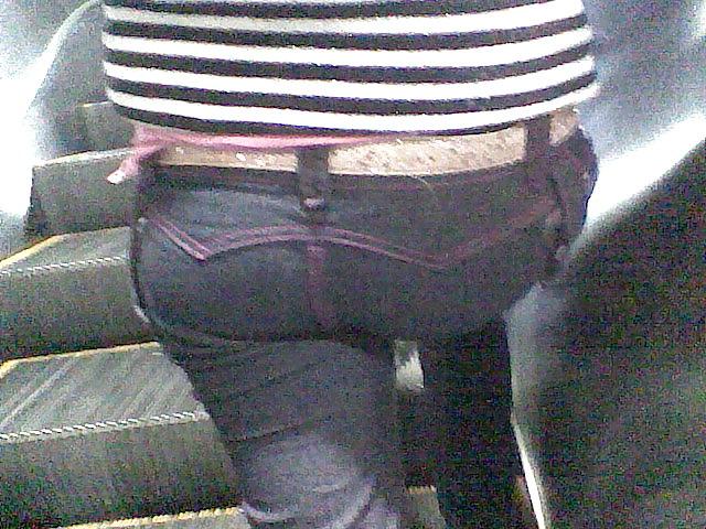 17P CANDID STREET VOYEUR CALLE PUBLIC comment aund cum over pls