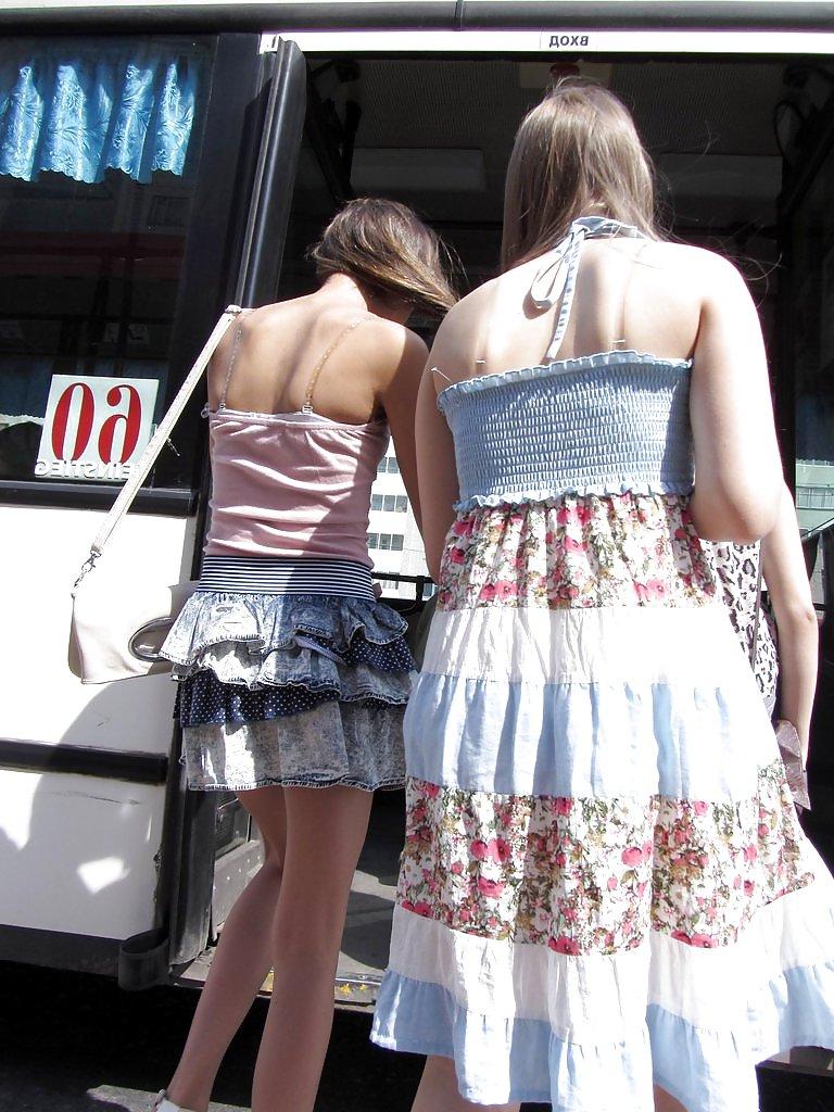 25P Shopping girls