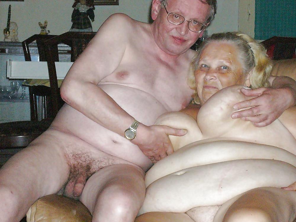 24P Hot couple 002.