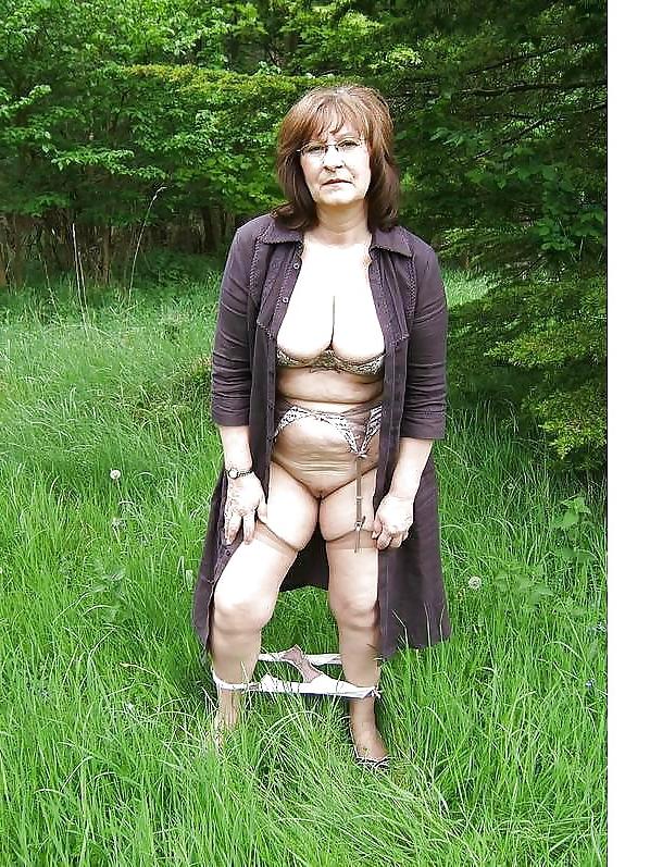 10P JUDITH IN THE COUNTRY 1