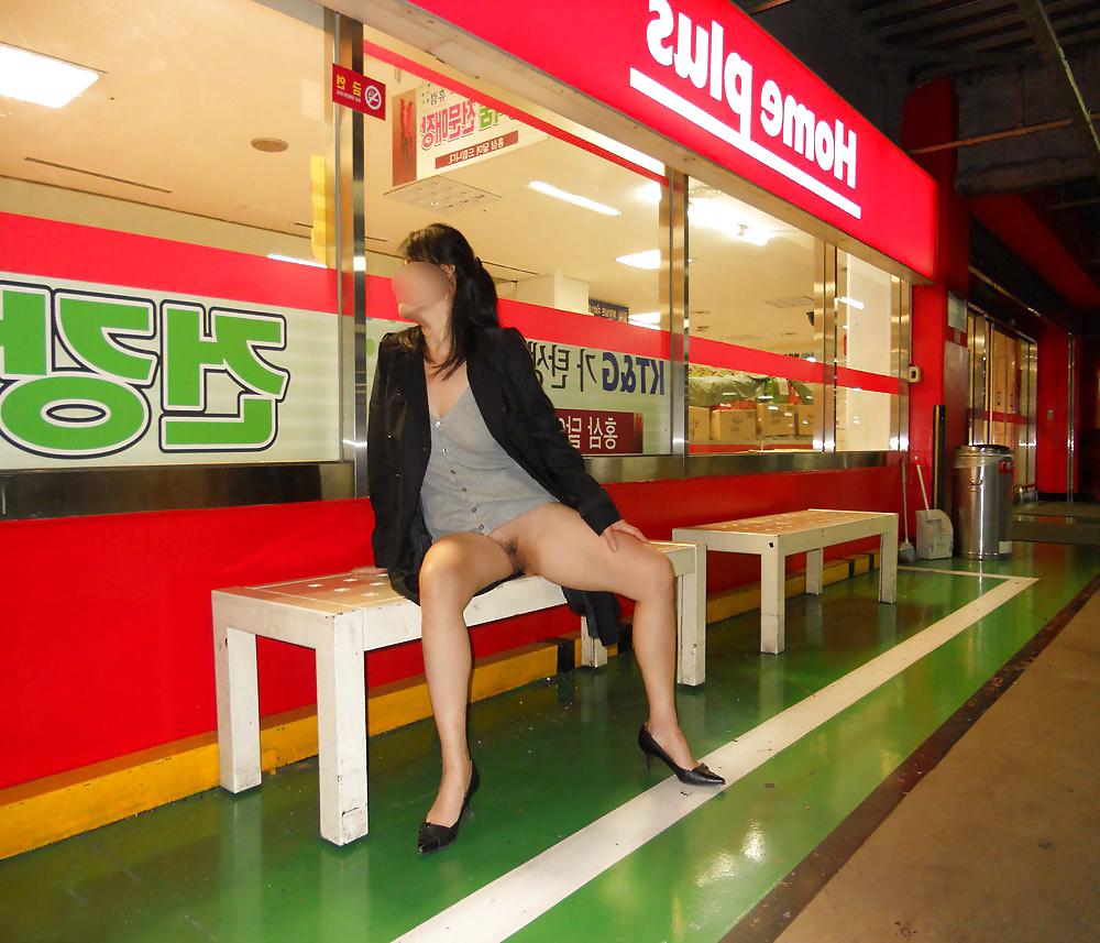6P Korean housewife goes shopping