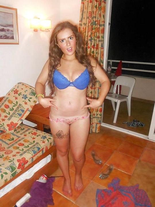 7P Grace, it's time to show the slut you are (part 1)