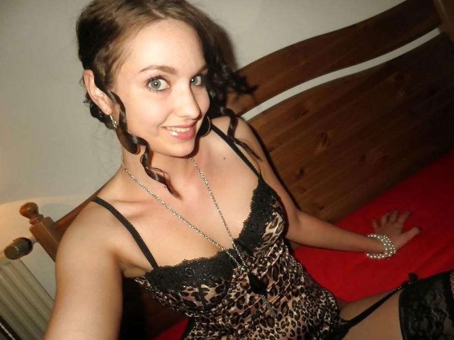 7P Perfect Dessous Girl
