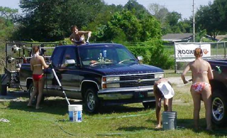 24P Bikini car wash