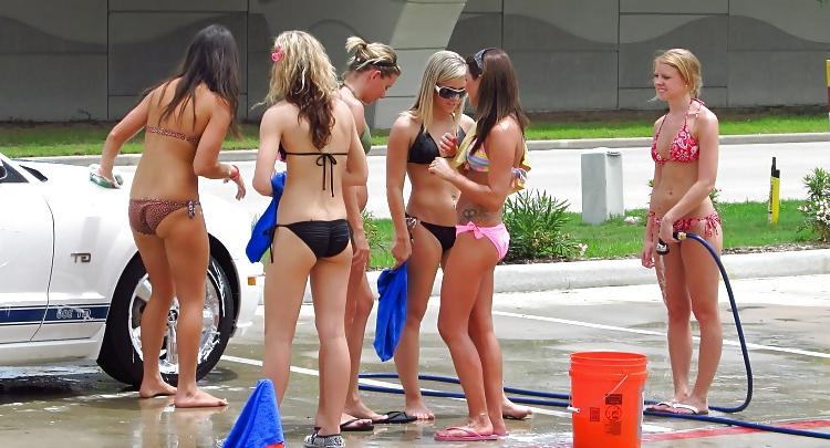 24P Bikini car wash