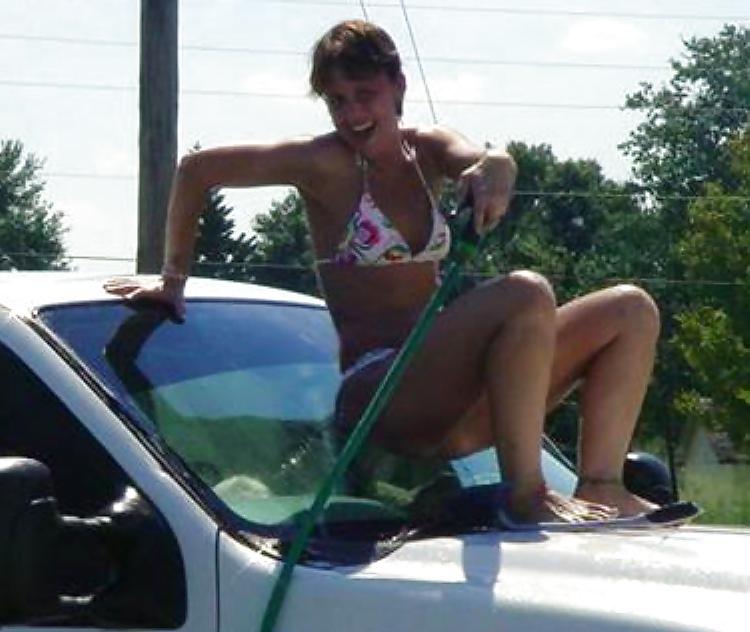 24P Bikini car wash