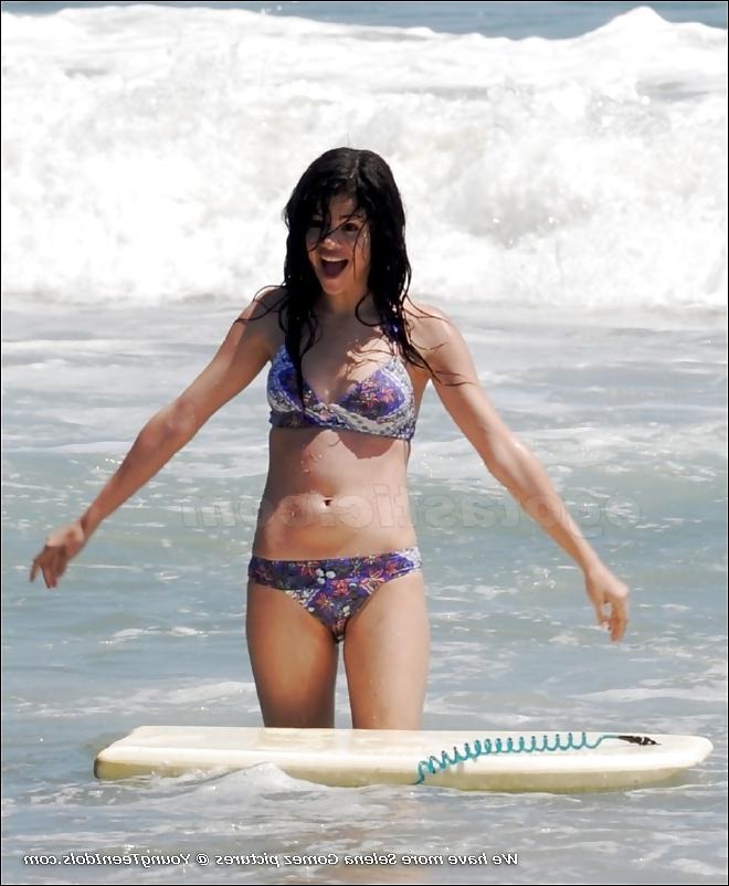 8P Selena Gomez - What do you think, Sexy or not?