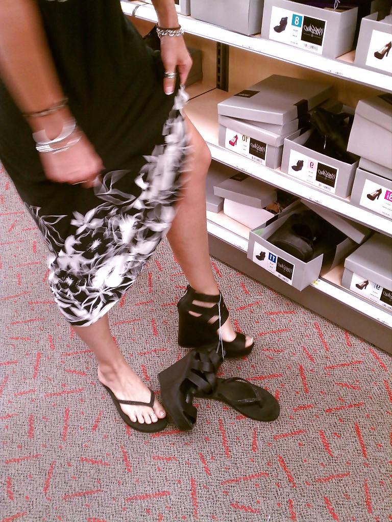4P Shoe shopping
