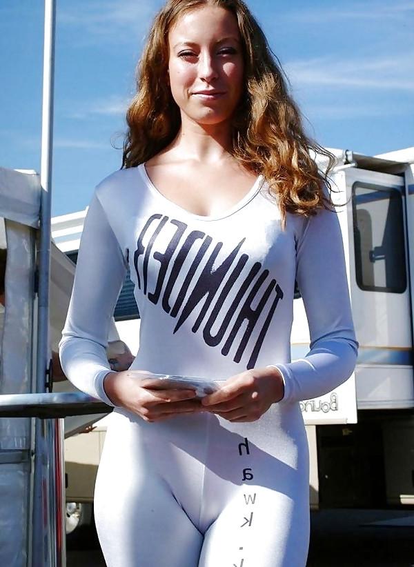 25P Camel Toes 2