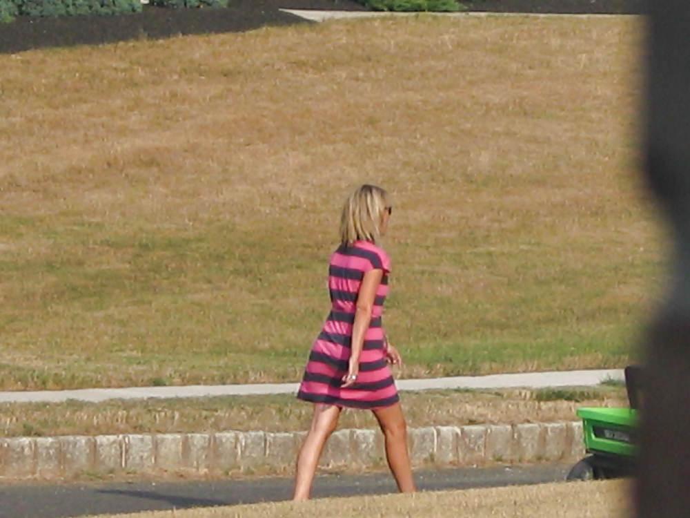 25P Girls in their summer clothes