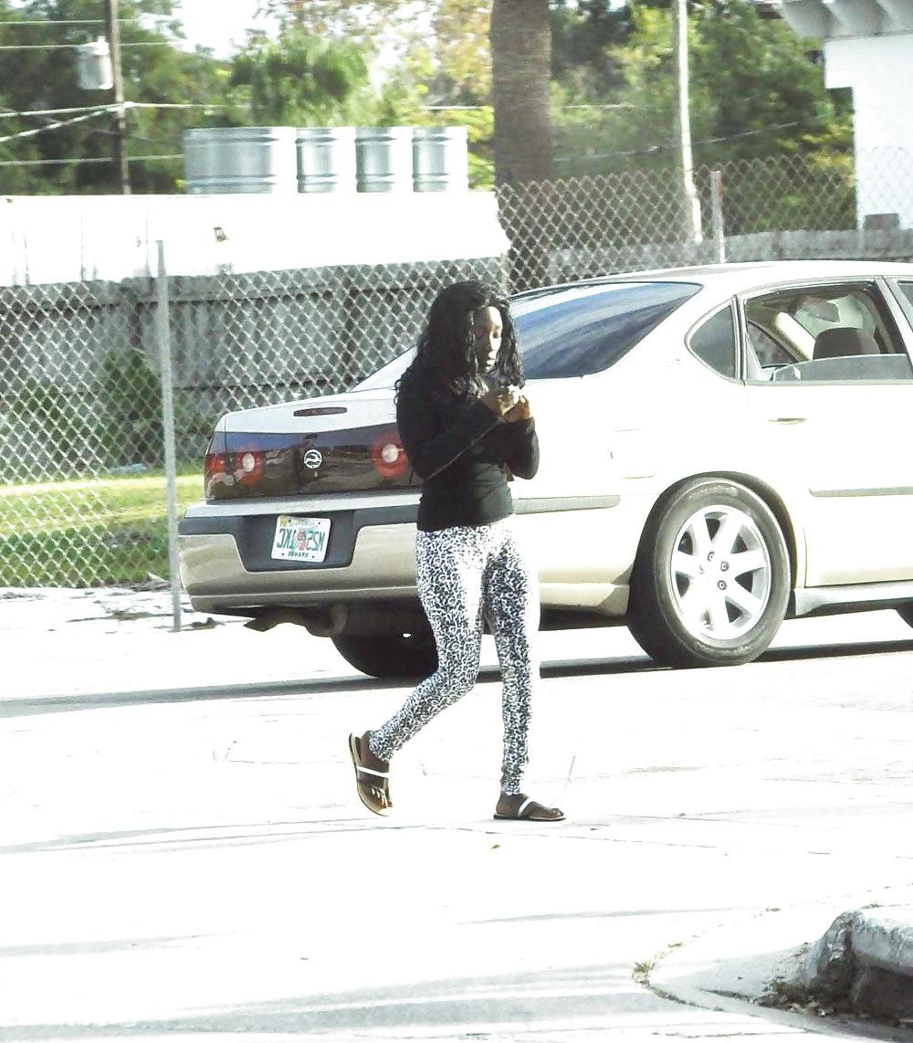 8P Random YNG Black Hooker