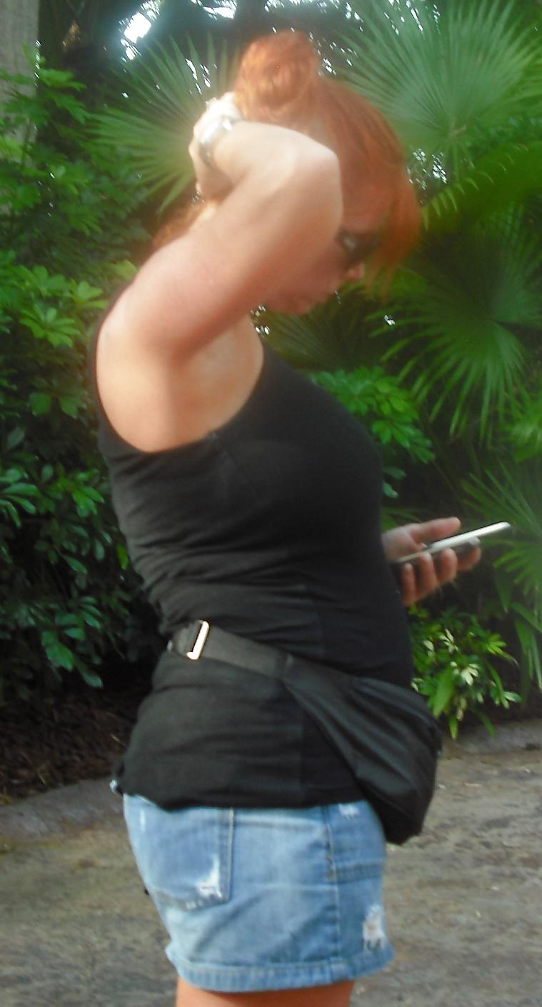 12P Candid Women (non nude) 2