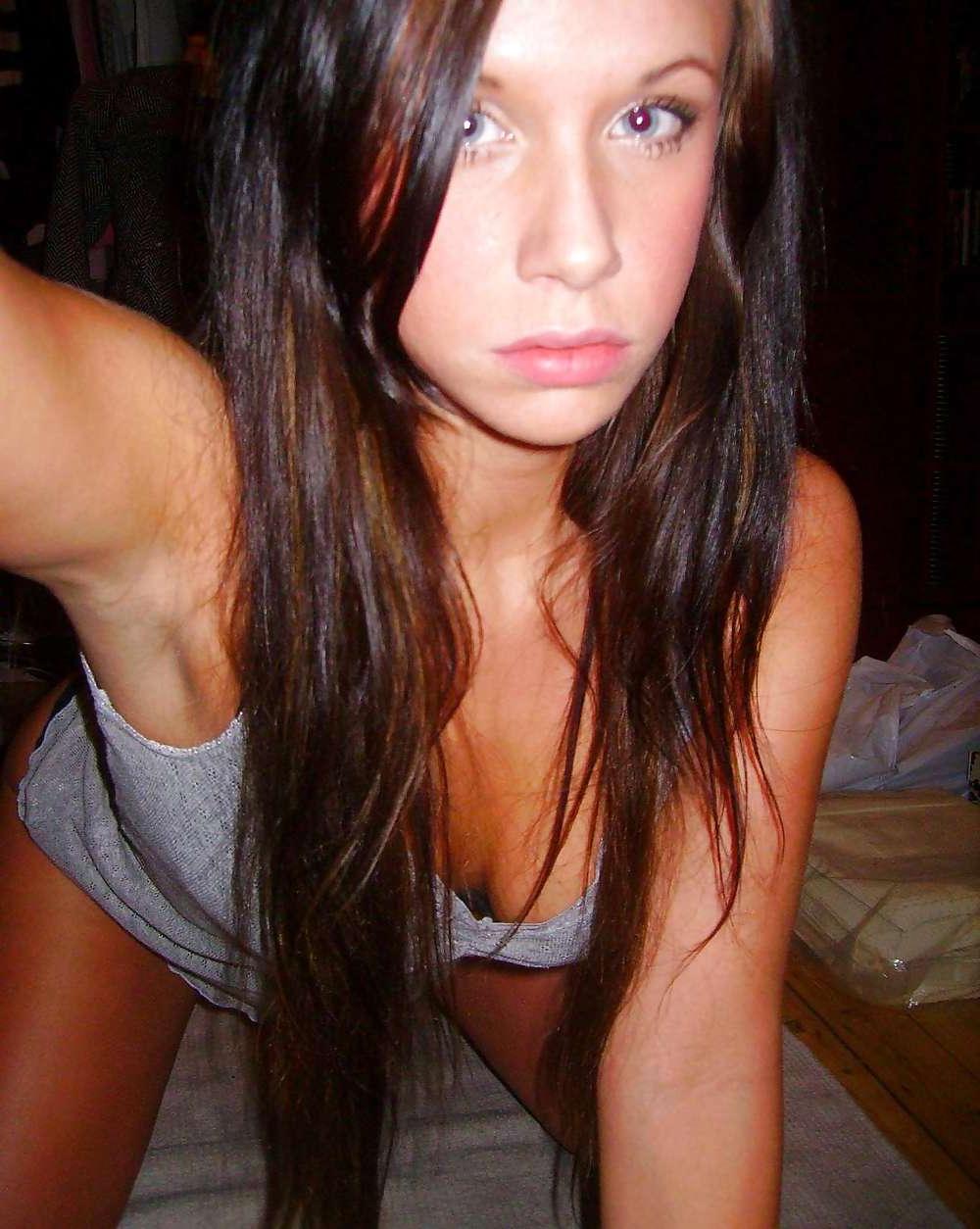 13P Add me on myflirtcrowd.com