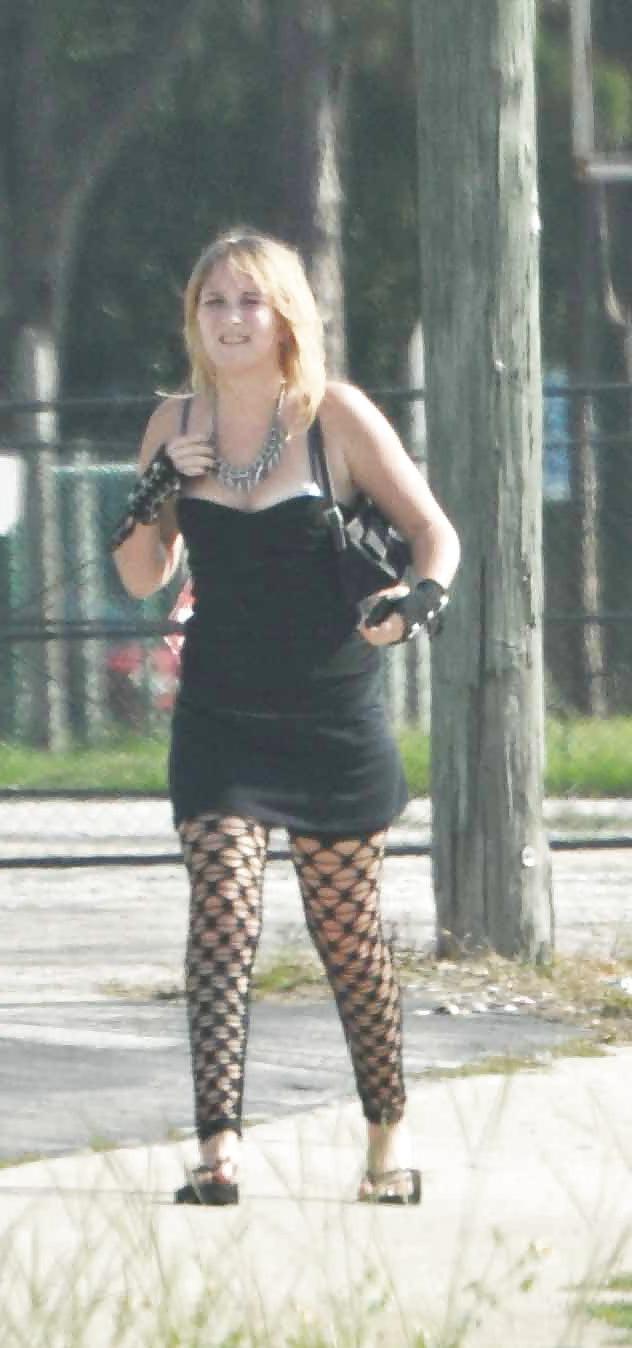 4P Skinny Blonde Hooker