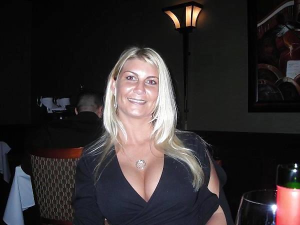 25P Gorgeous Yummy Cougar Milfs Mom.