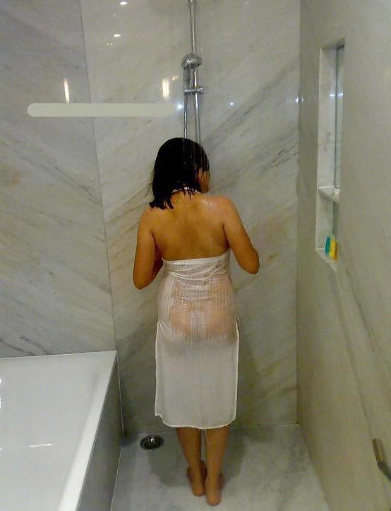 24P Hot Indian Bhabhi Fun in Hotel 