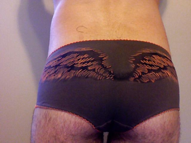 25P My Sisters Panties - 30 Years Old