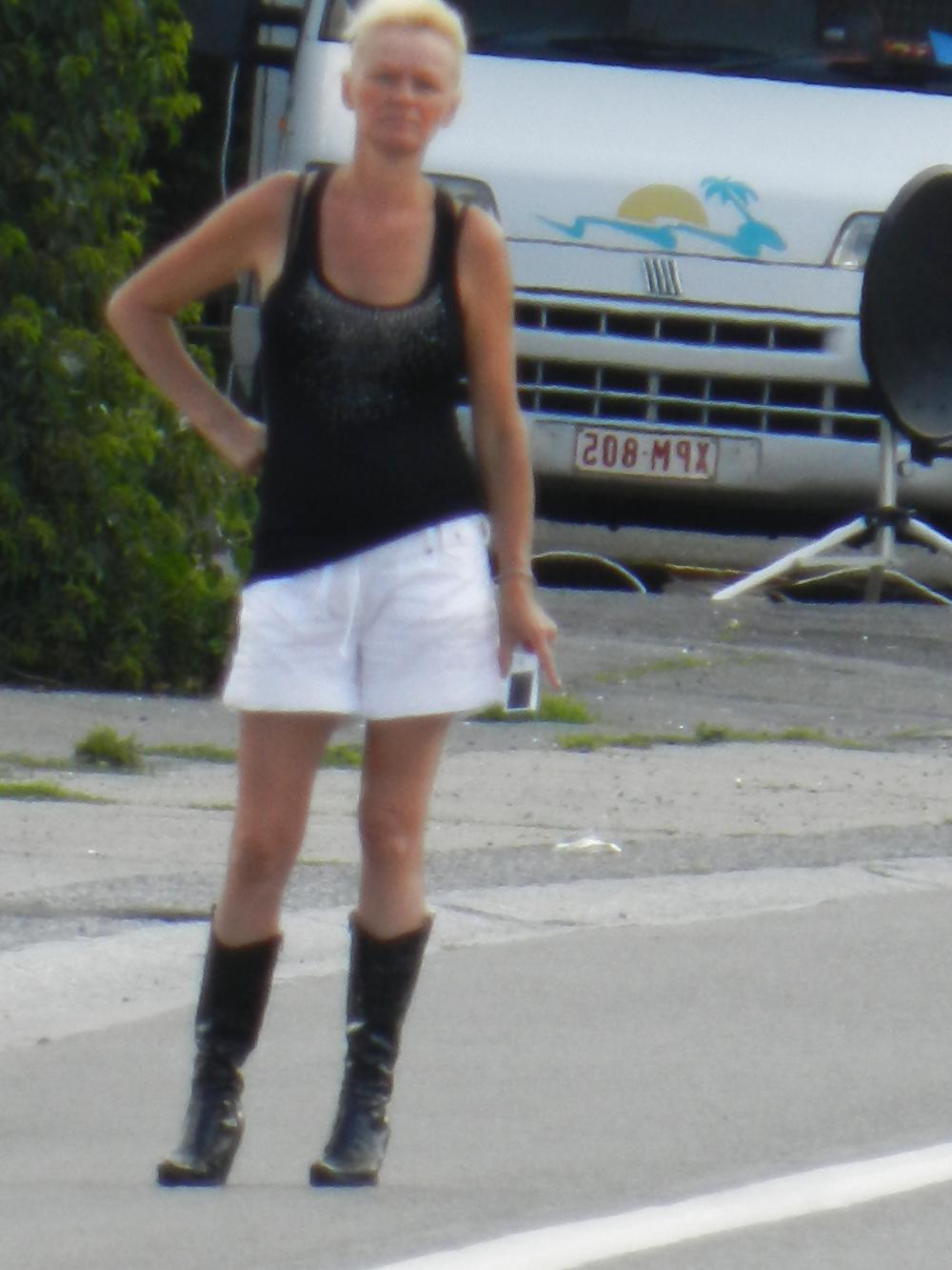 7P Hooker working