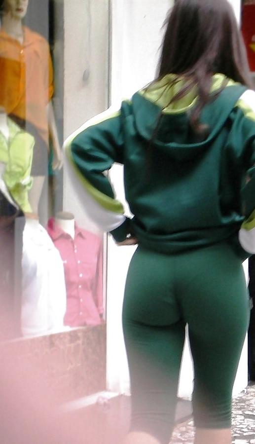 15P 3 Friends, Montreal , Canada , On the Streets 