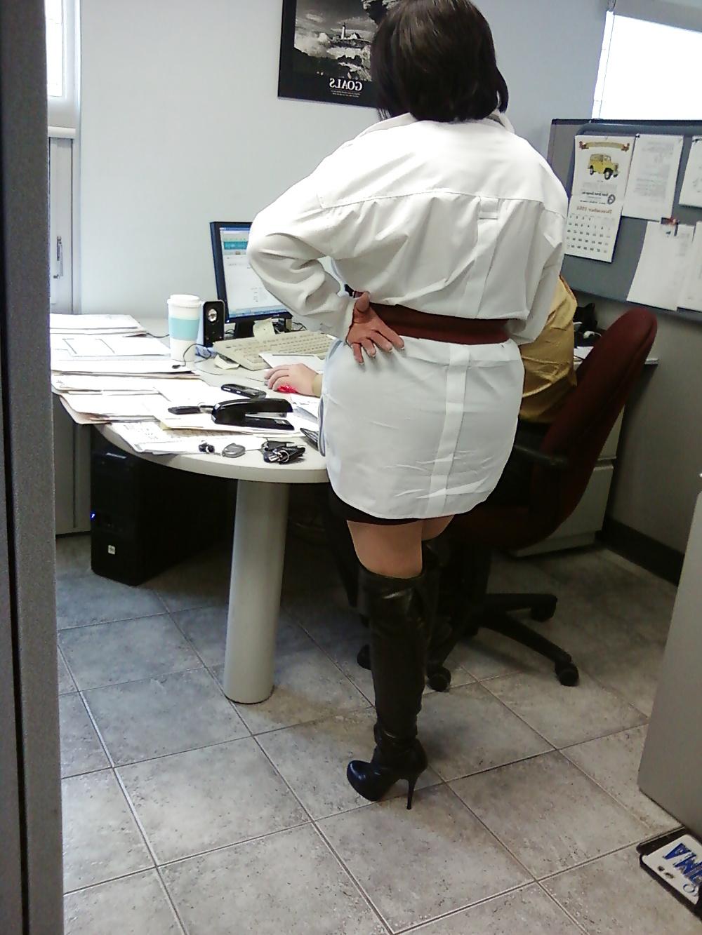 24P Mom at work