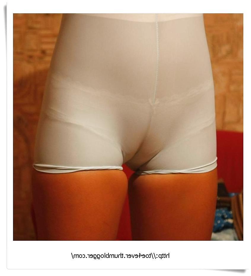 23P Visible Panty Lines 2 VPL