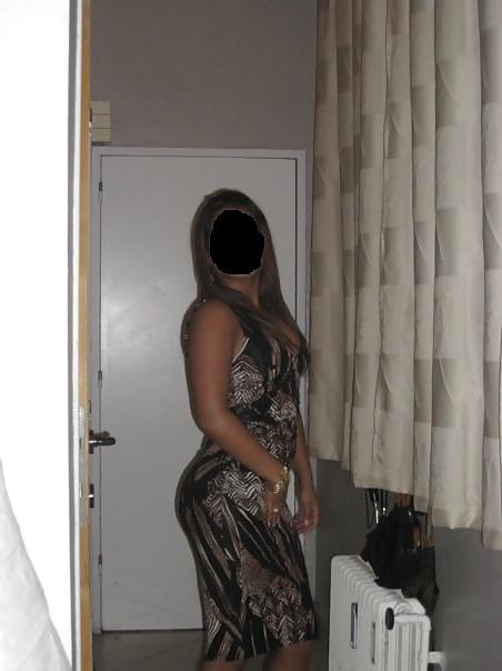 19P Candid hot ass 