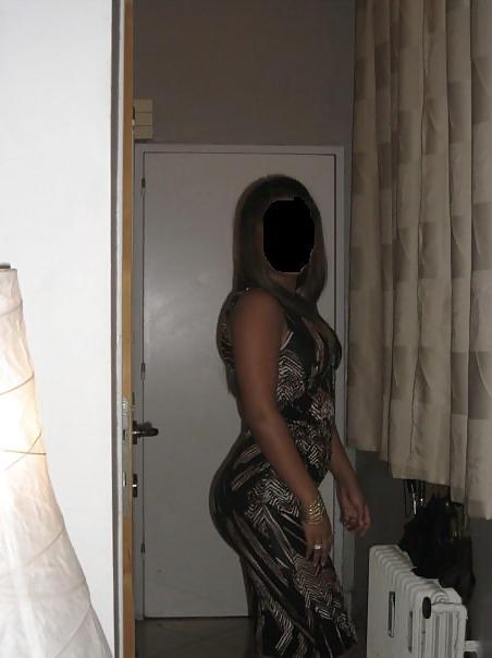 19P Candid hot ass 
