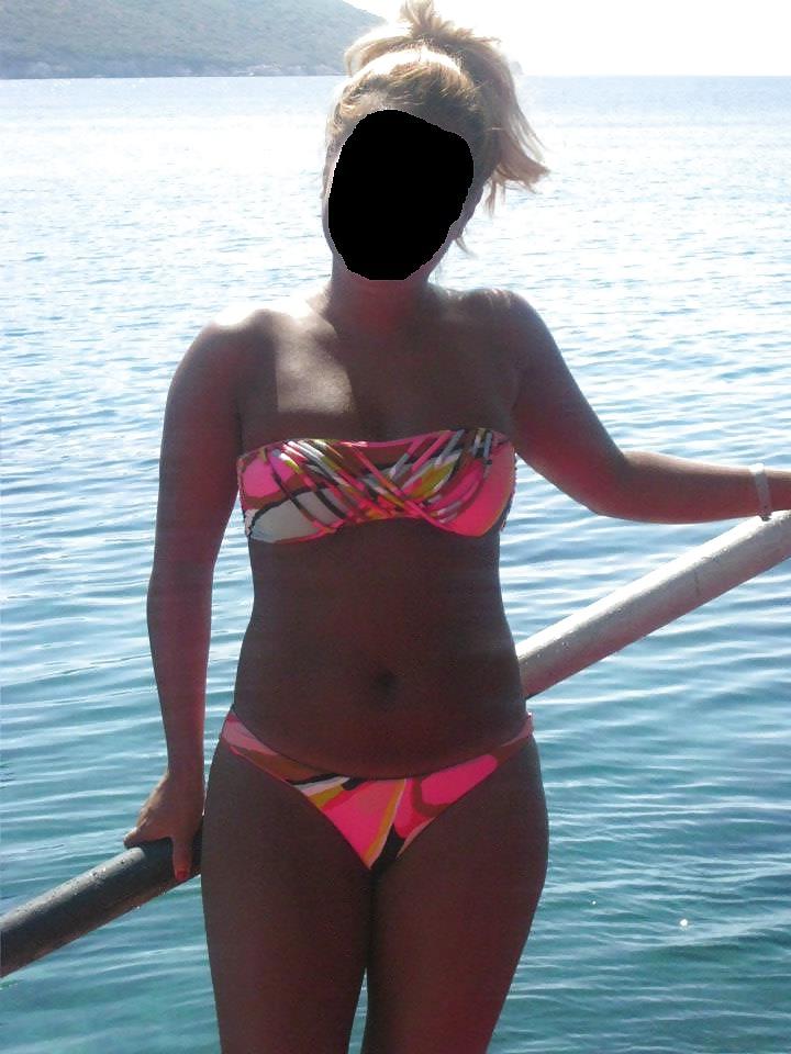 19P Candid hot ass 