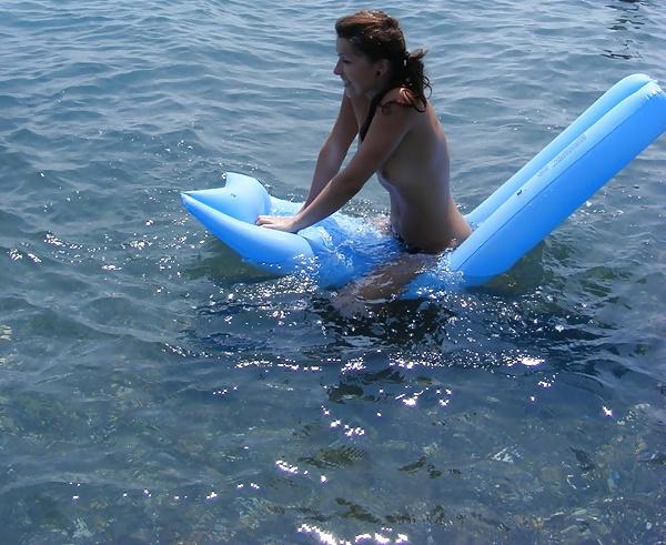 25P Cute Teen (Couple on vacation)