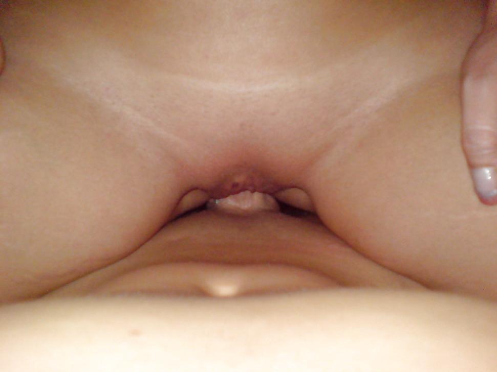 16P Busty Housewife 