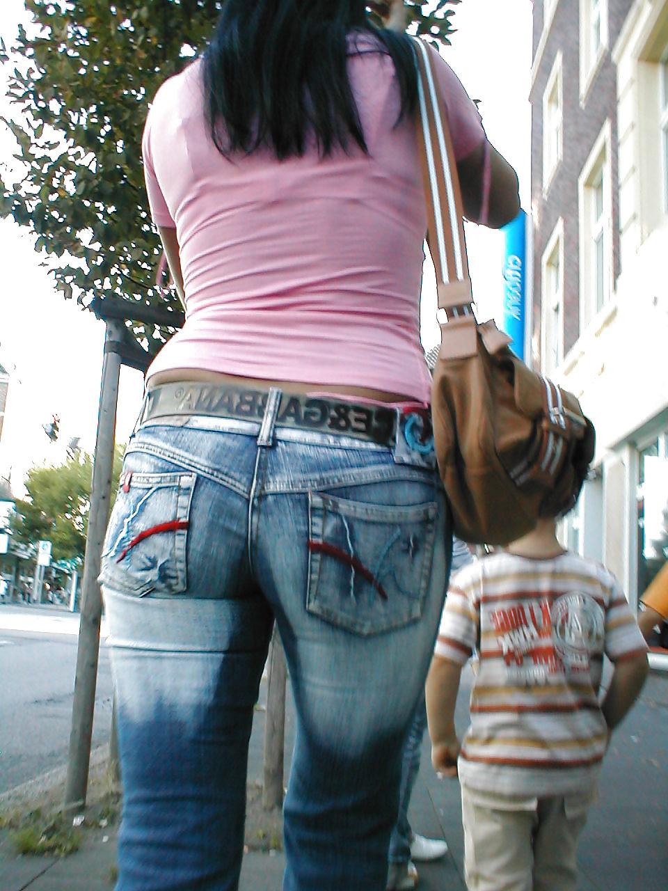 19P Jeansassgirlies