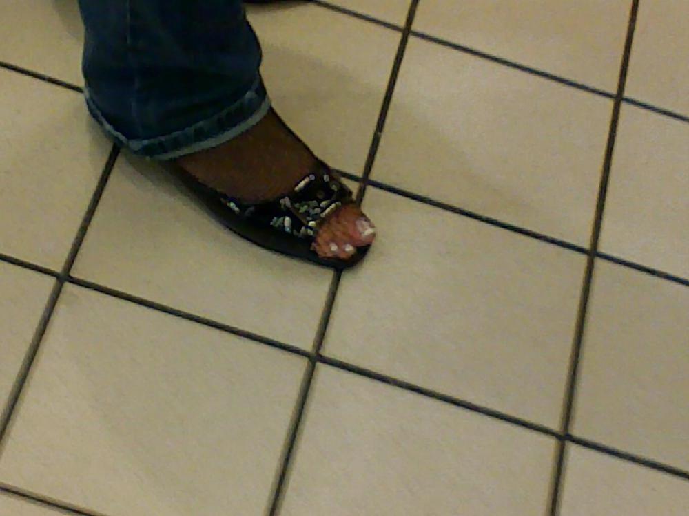 16P Nylon Feet 1