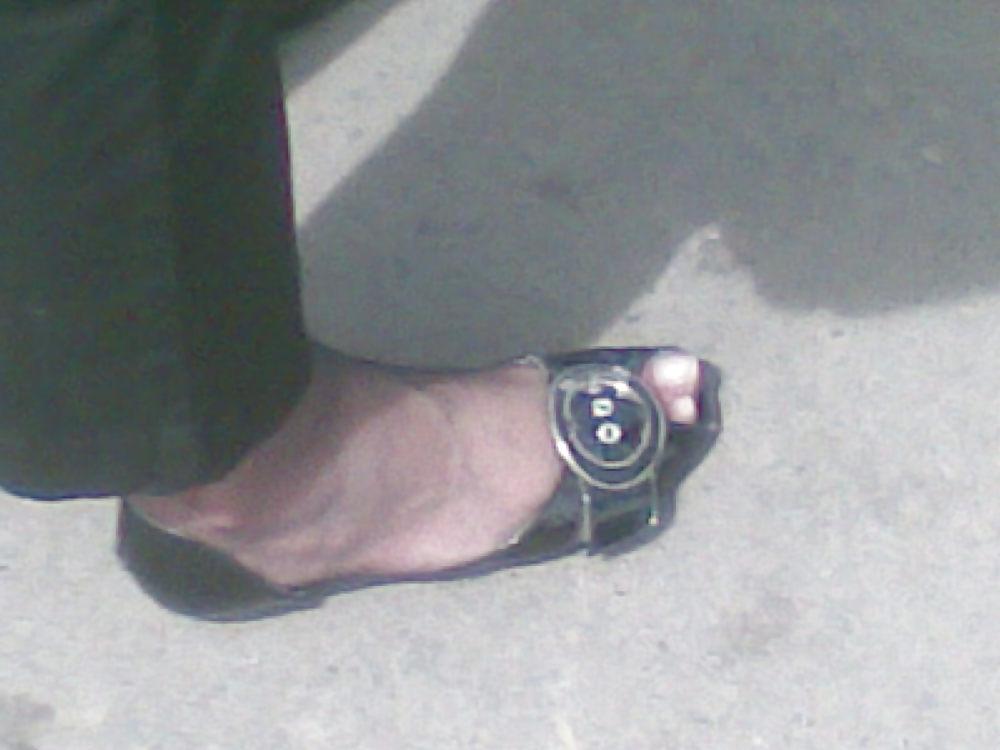 16P Nylon Feet 1